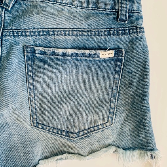 Volcom Brand Light Distressed Denim Shorts Sz XS - Picture 5 of 5